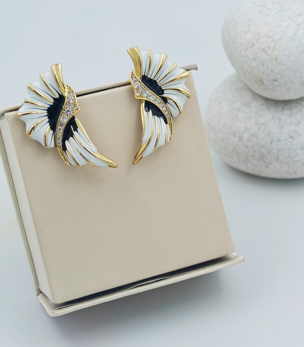 Celestial Wings Earring - Image 3