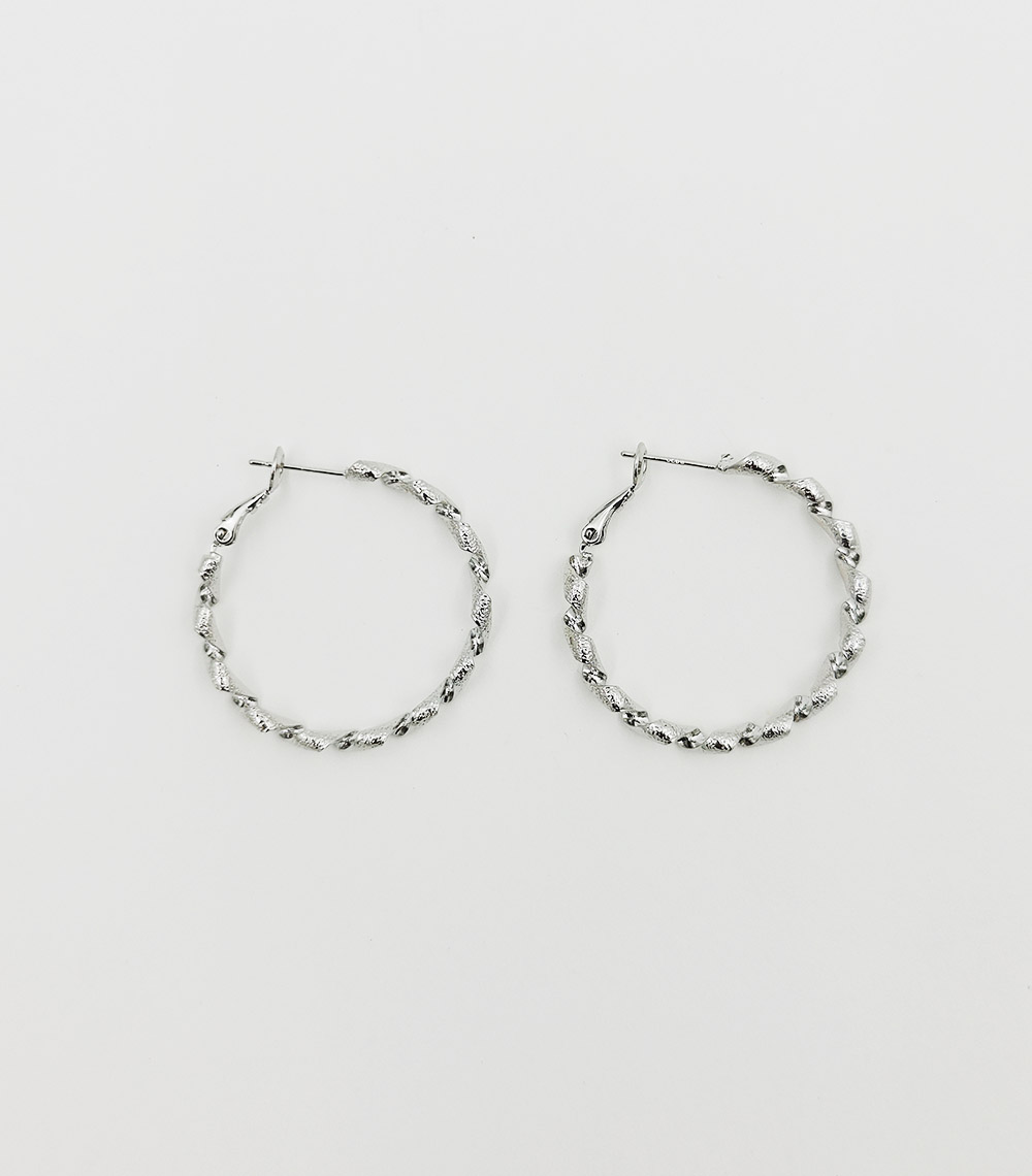 Twilight Twist Bali Earring - Image 3