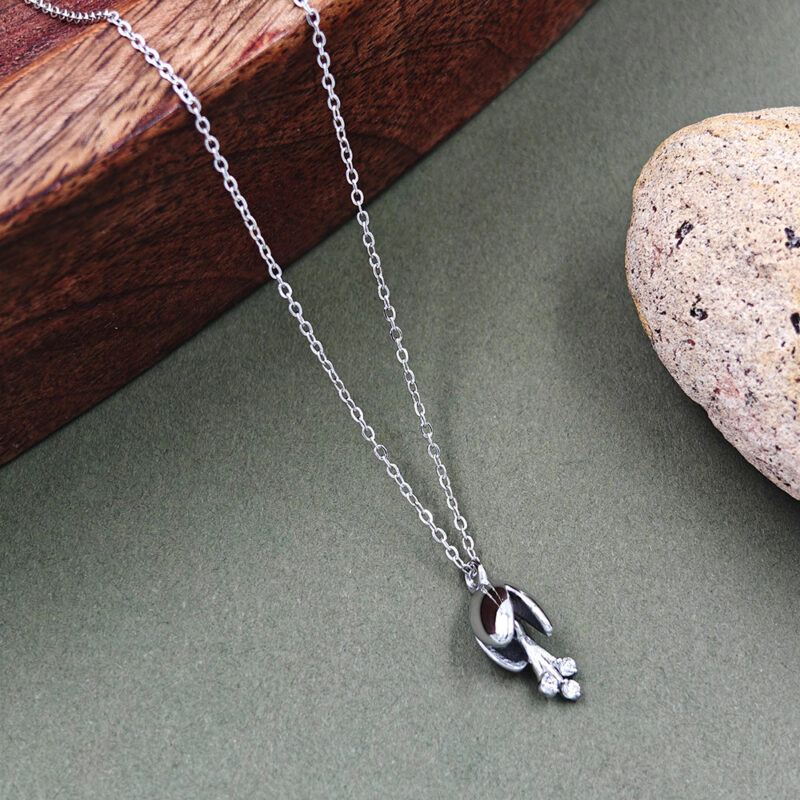 Radiant Ribbon Chain Pendant