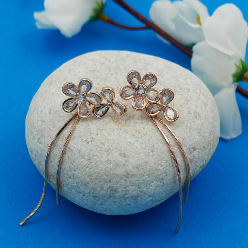 Dreamy Flora Earring