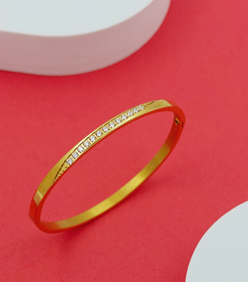 Golden Radiance Diamond Premium Bracelet For Women - Image 5